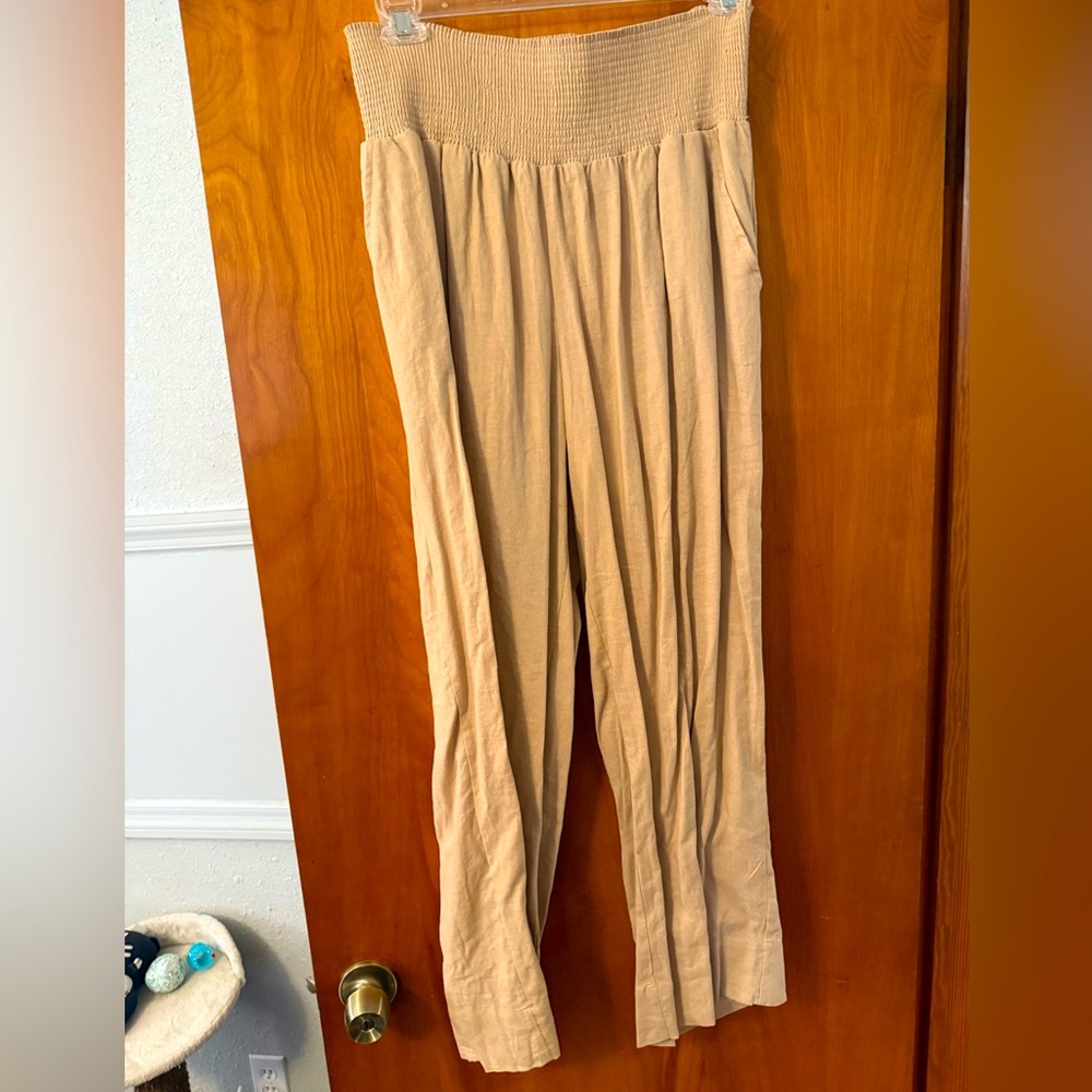 Ingrid & Isabel size large maternity pants